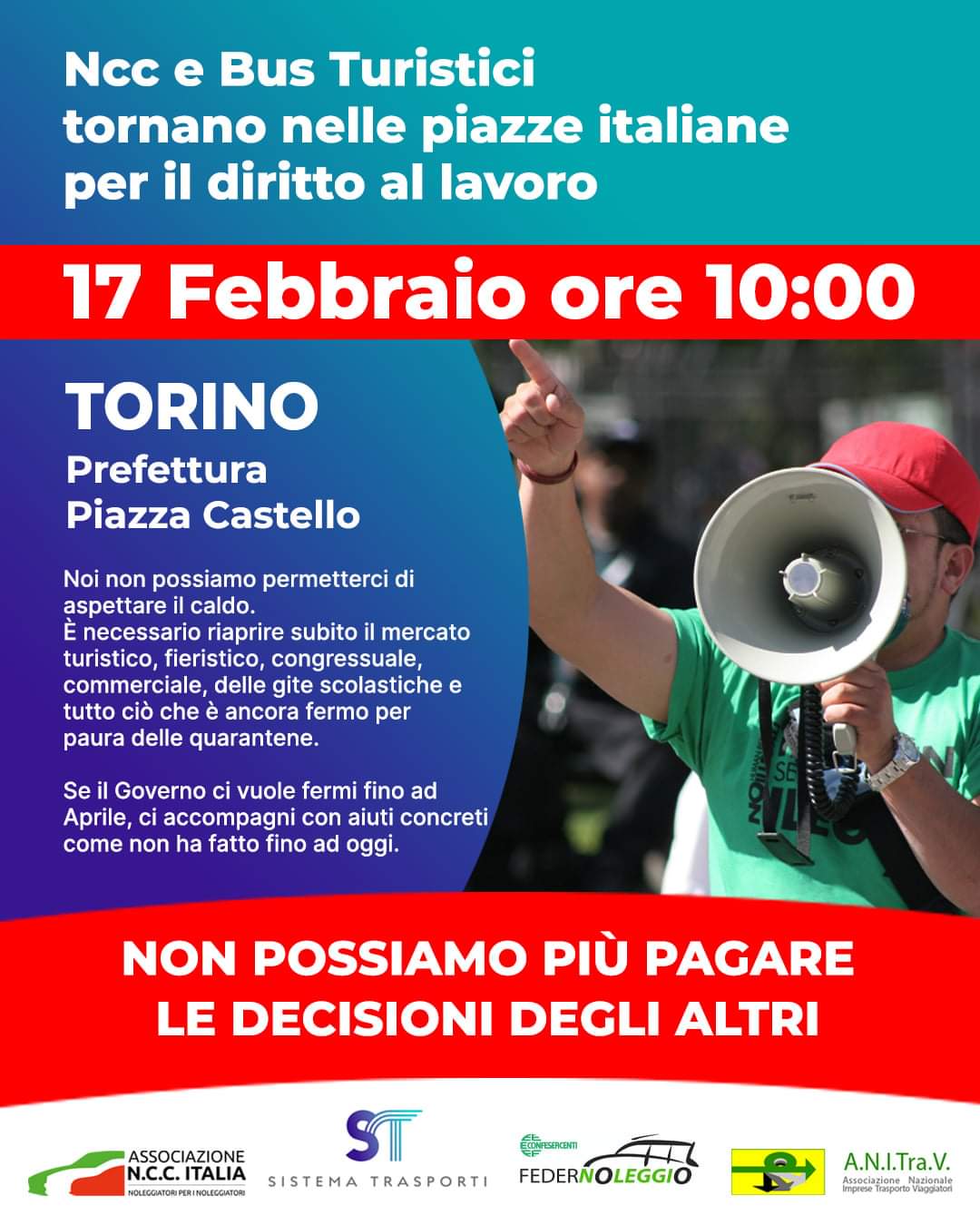 Torino: Auto e bus turistici domani in piazza Castello per la manifestazione degli operatori Ncc