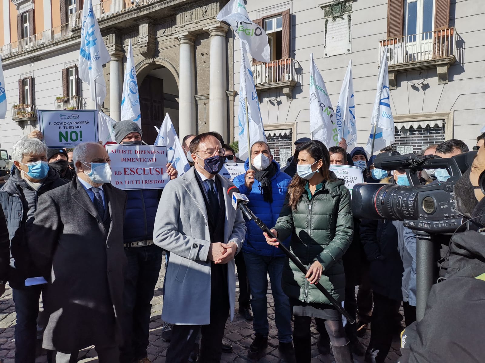 Confesercenti Campania, Federnoleggio: “550 milioni bruciati in un anno, mille aziende e 8mila posti di lavoro a rischio”